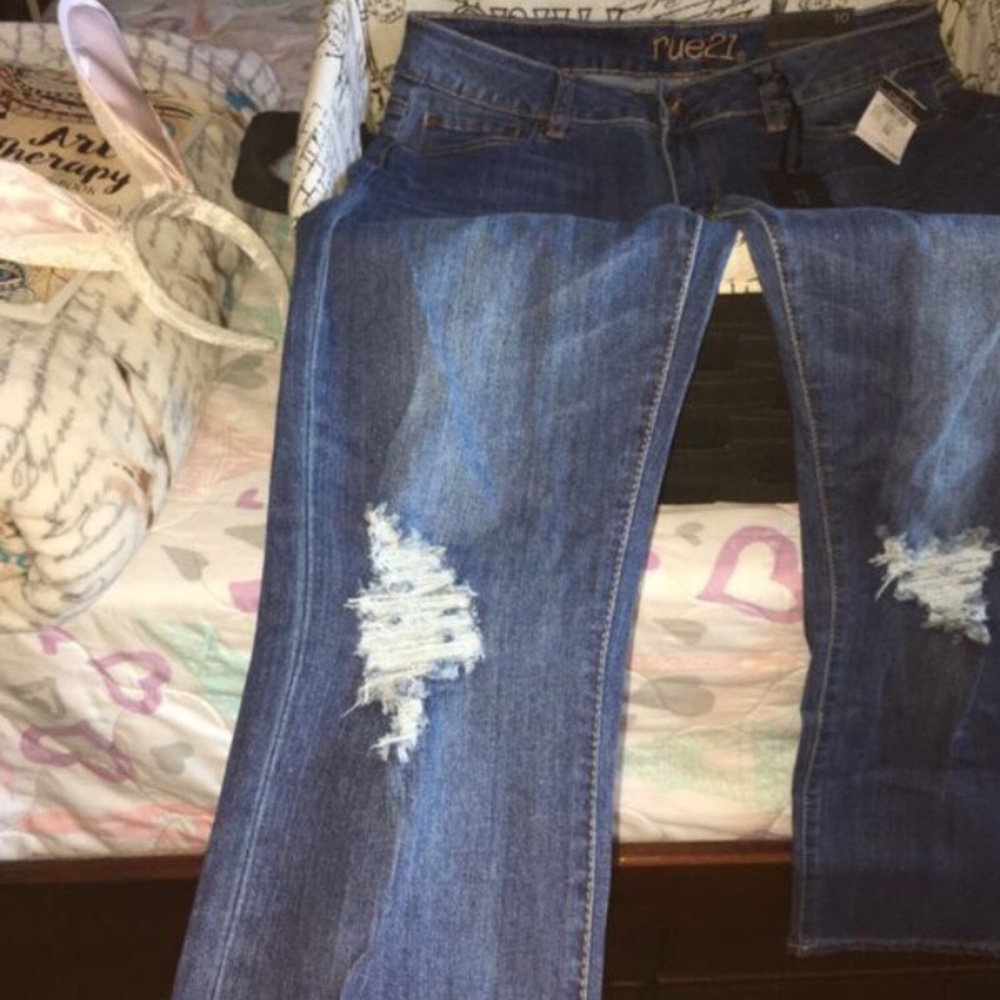 Rue 21 Vintage Style Rip Jeans